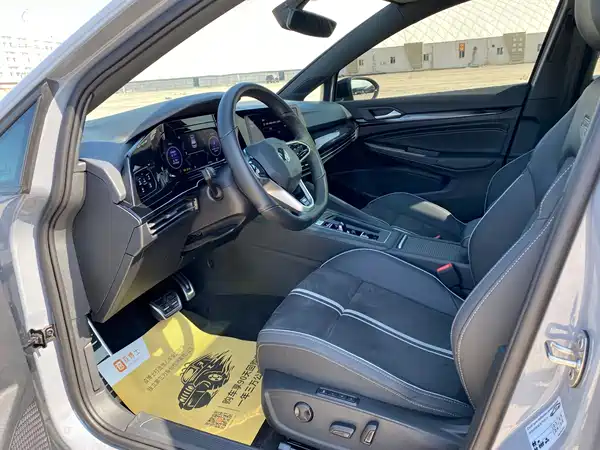 Volkswagen Golf 2022