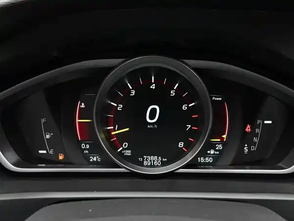Volvo V40 2014