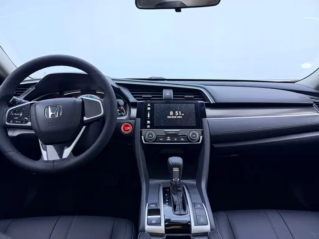 Honda Civic 2019 — фото 12