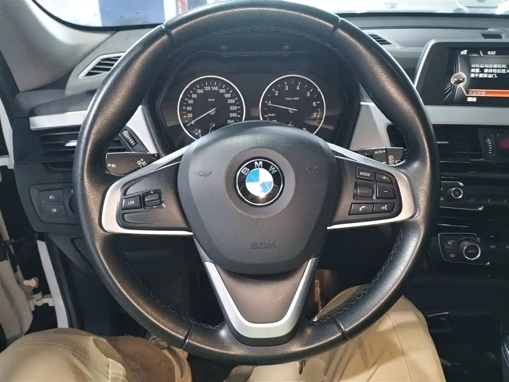 BMW X1 2017 — фото 11