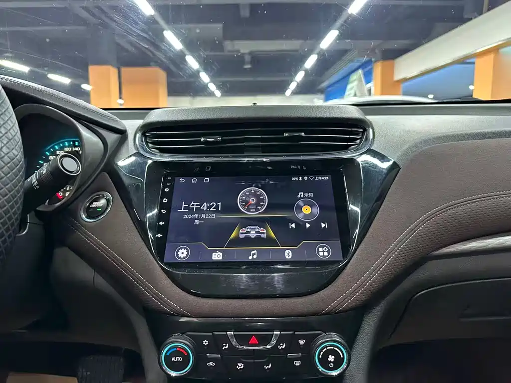 Chevrolet Malibu 2017 — фото 11