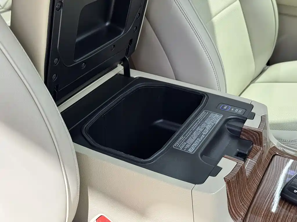 Toyota Land Cruiser 2019 — фото 22