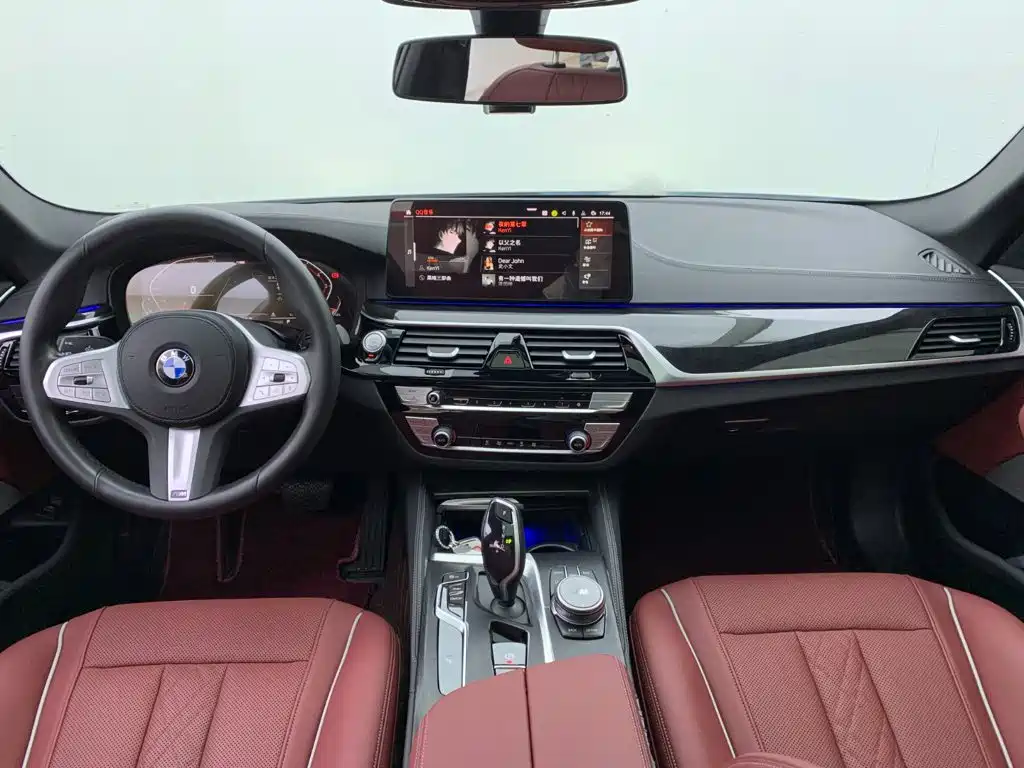 BMW 5 Series 2024 — фото 16