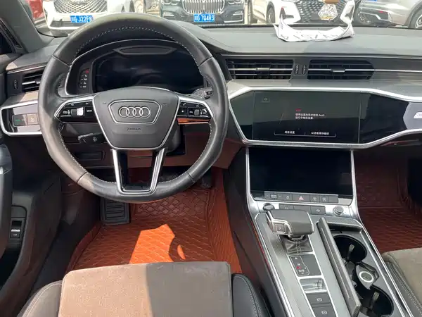 Audi A6L 2020