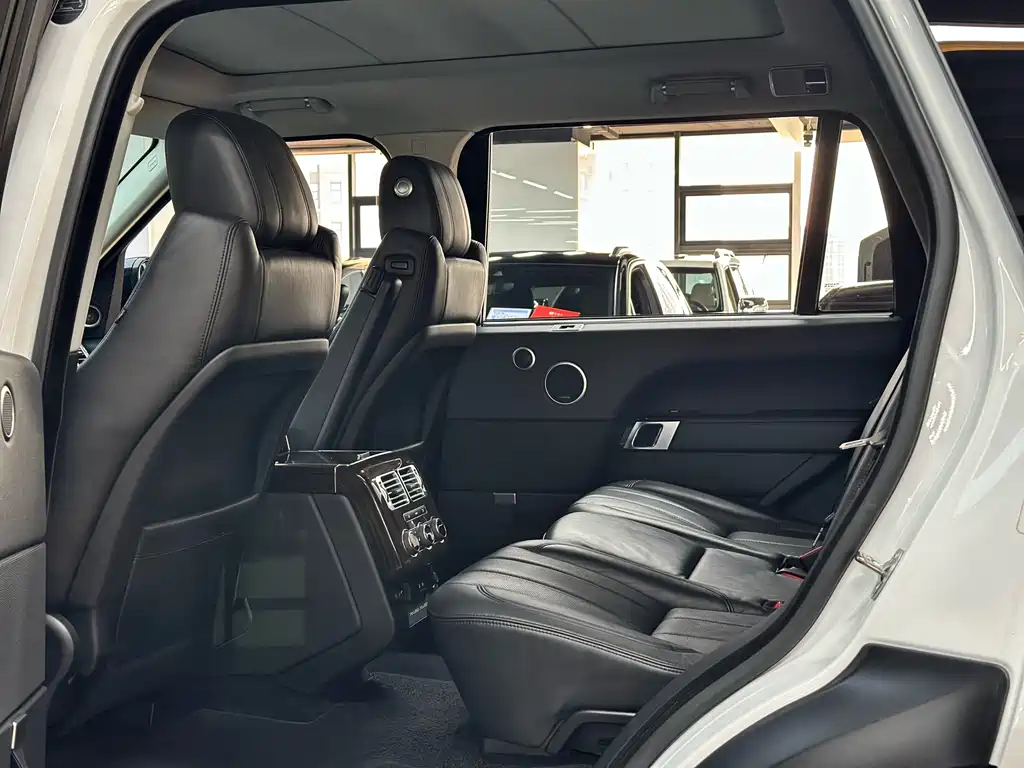 Land Rover Range Rover 2017 — фото 8