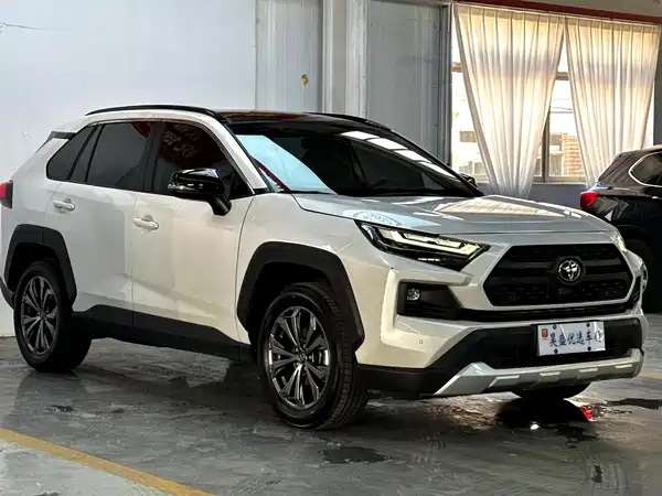 Toyota RAV4 2023