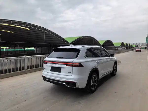 Geely Xingyue L 2025