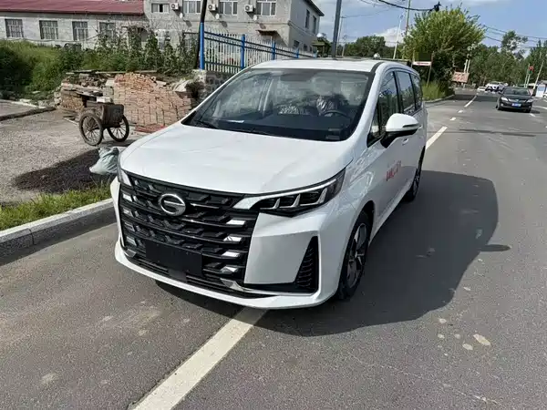 GAC Trumpchi M6 2023