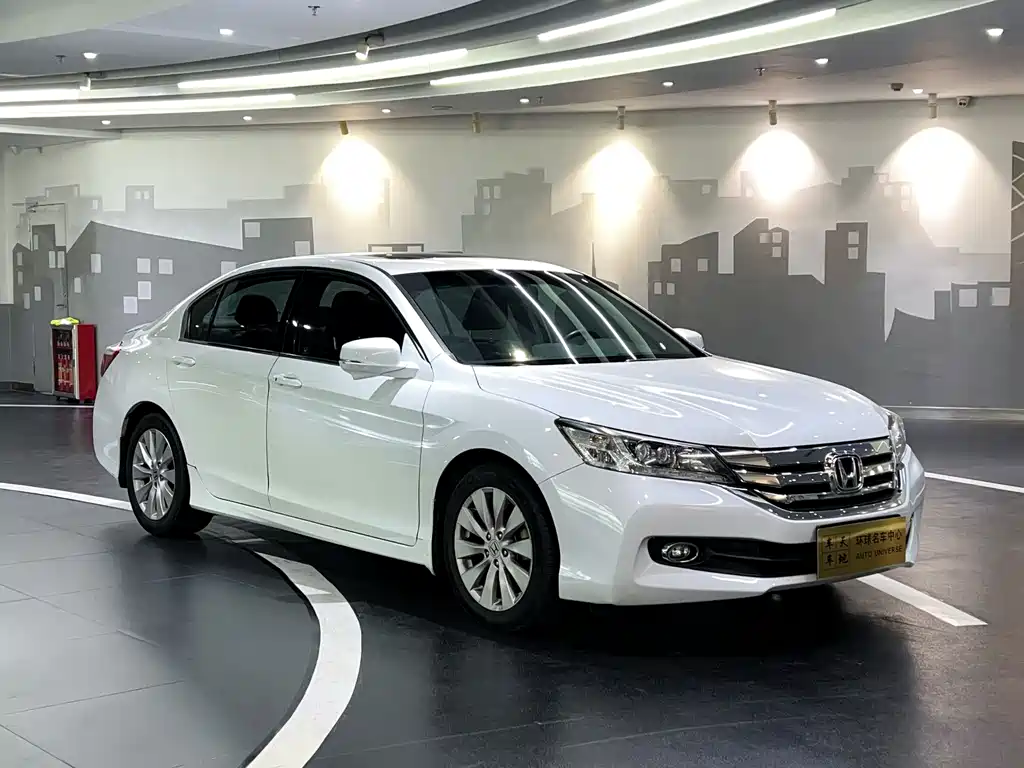 Honda Accord 2014 — фото 2