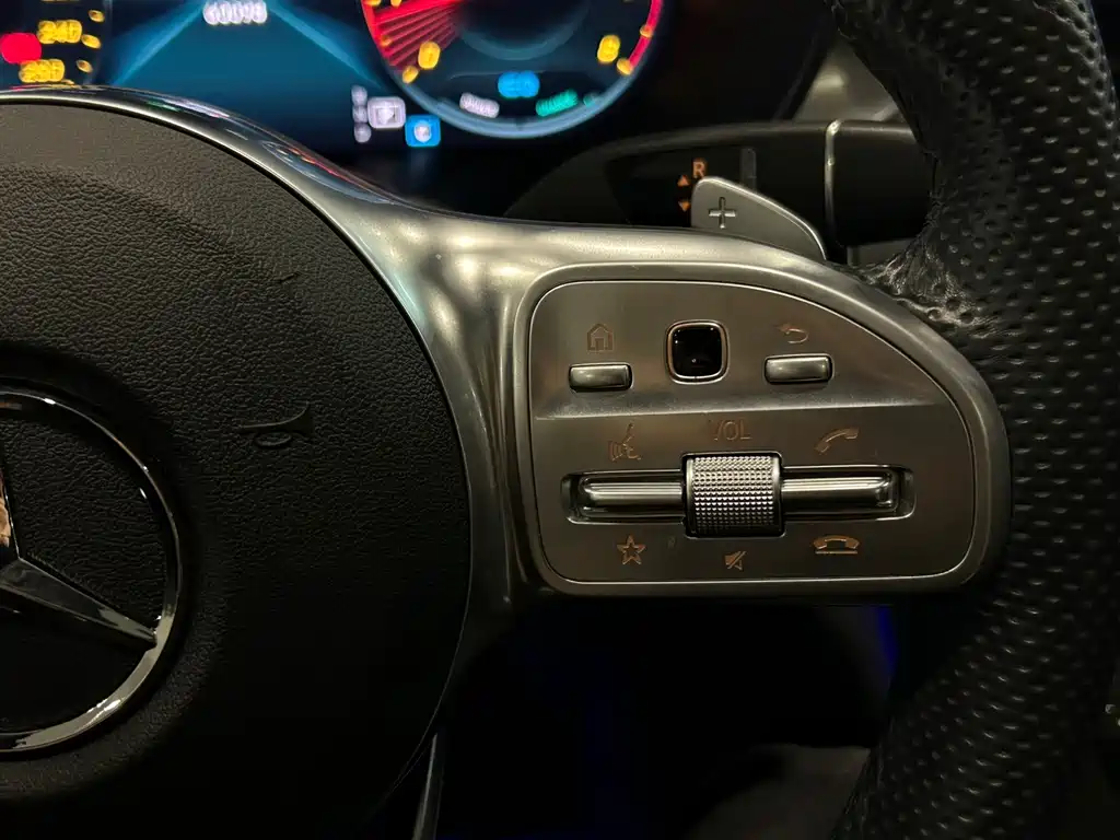Mercedes-Benz C-Class 2020 — фото 12