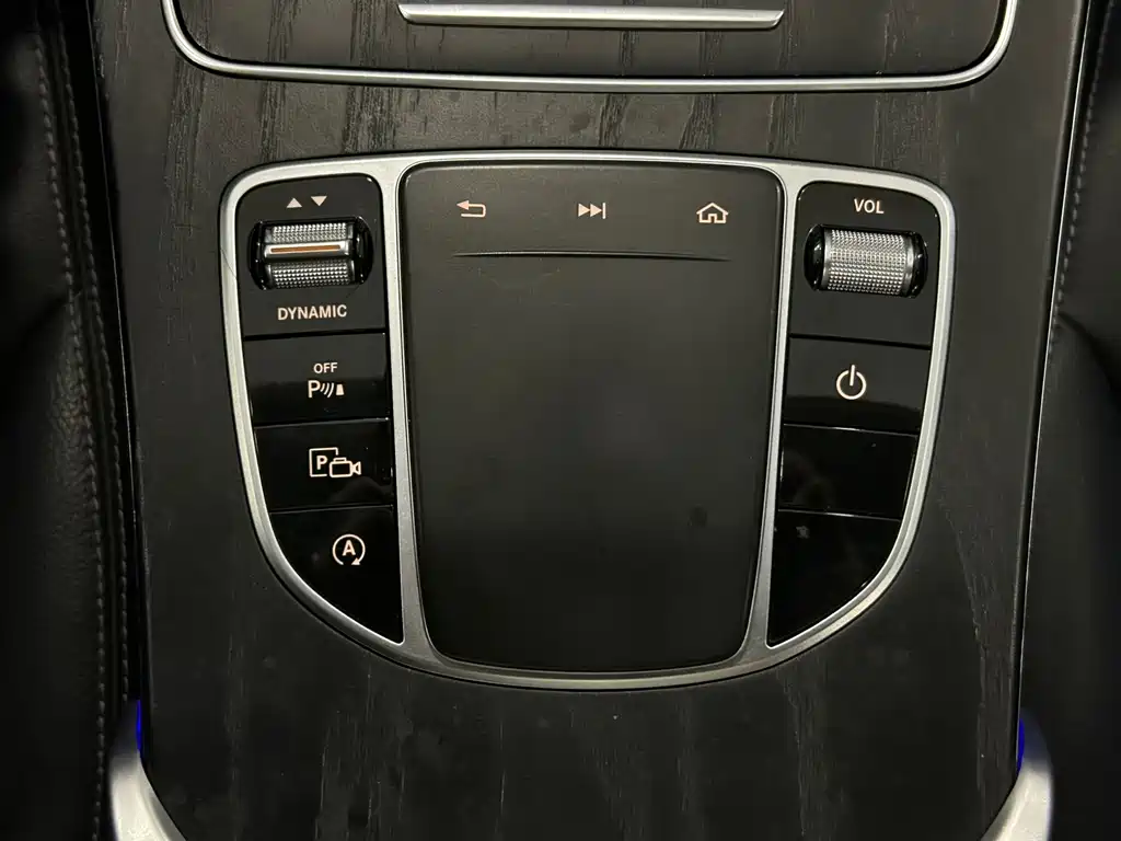 Mercedes-Benz C-Class 2020 — фото 20