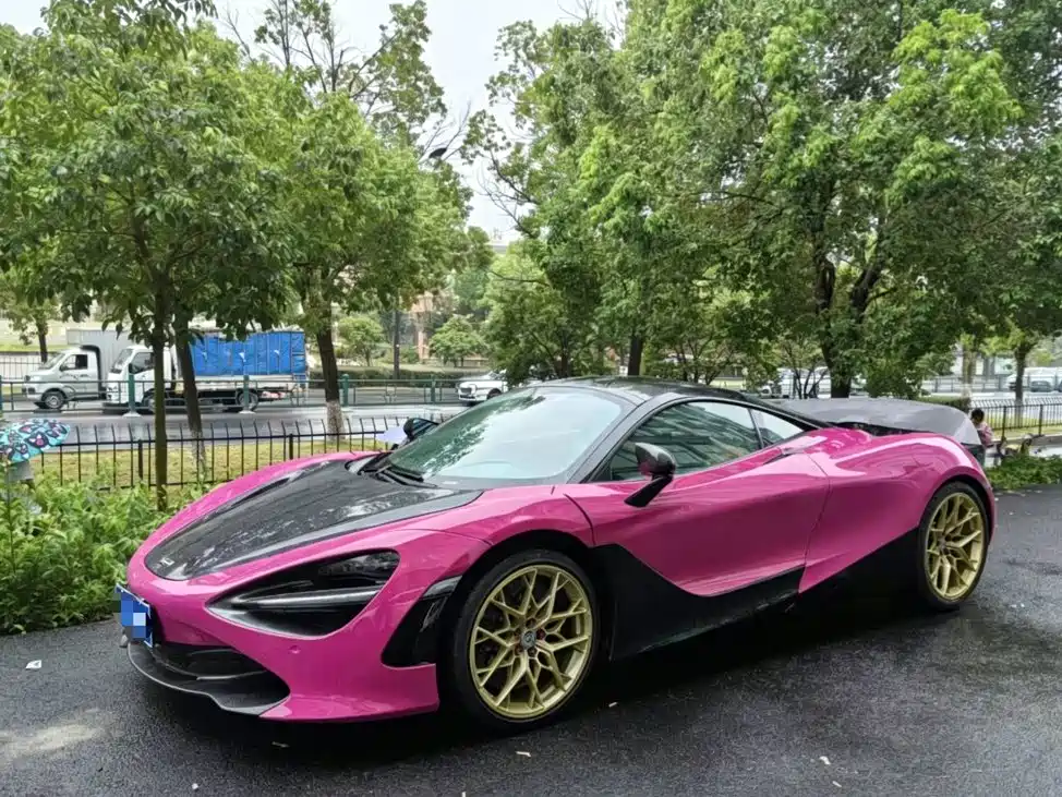 McLaren 720S 2018 — фото 1