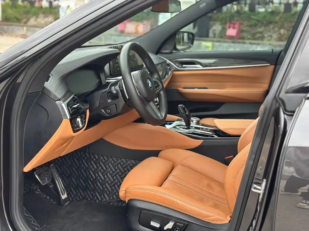 BMW 6 Series GT 2022 — фото 4