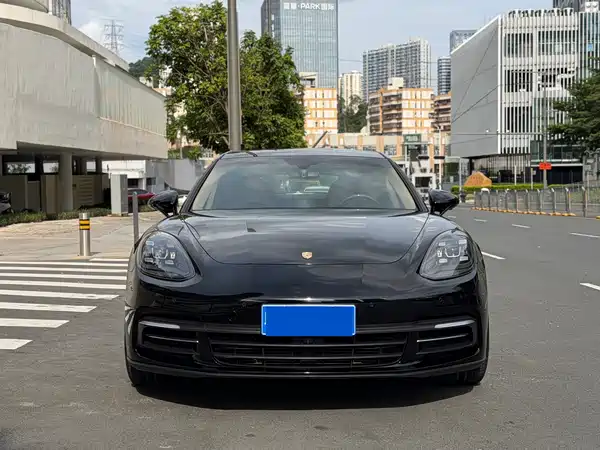Porsche Panamera 2018