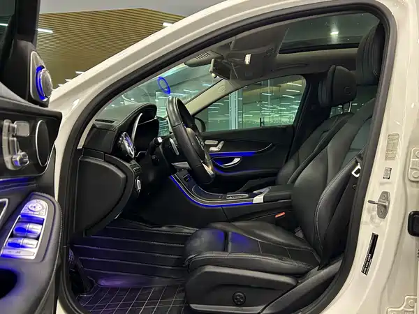 Mercedes-Benz C-Class 2020