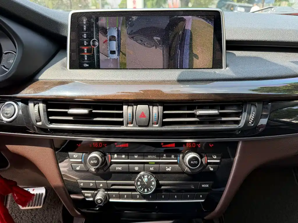 BMW X5 2018 — фото 10
