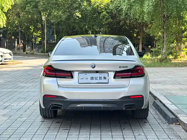 BMW 5 Series 2023