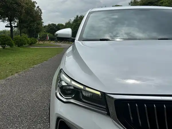 Geely Emgrand 2021