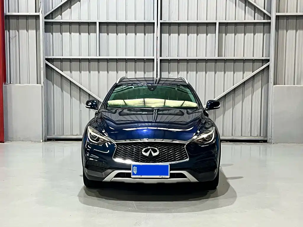 Infiniti QX30 2018 — фото 2
