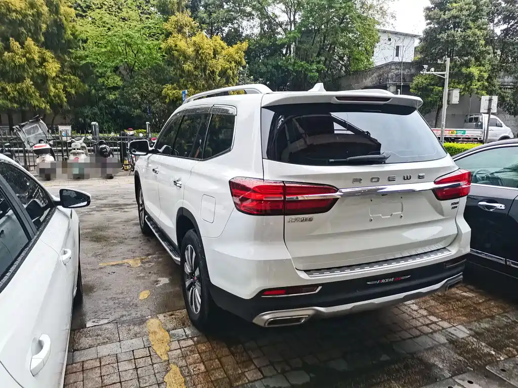 Roewe RX8 2018 — фото 15
