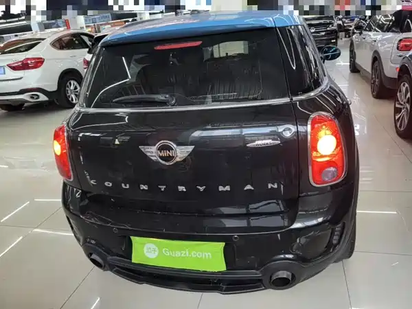 MINI JCW COUNTRYMAN 2014