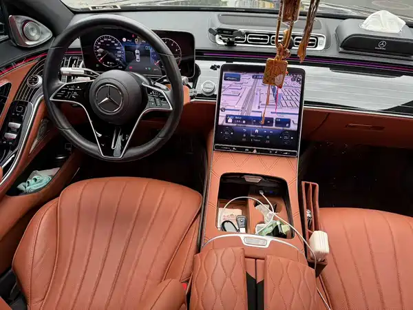 Mercedes-Benz S-Class 2025