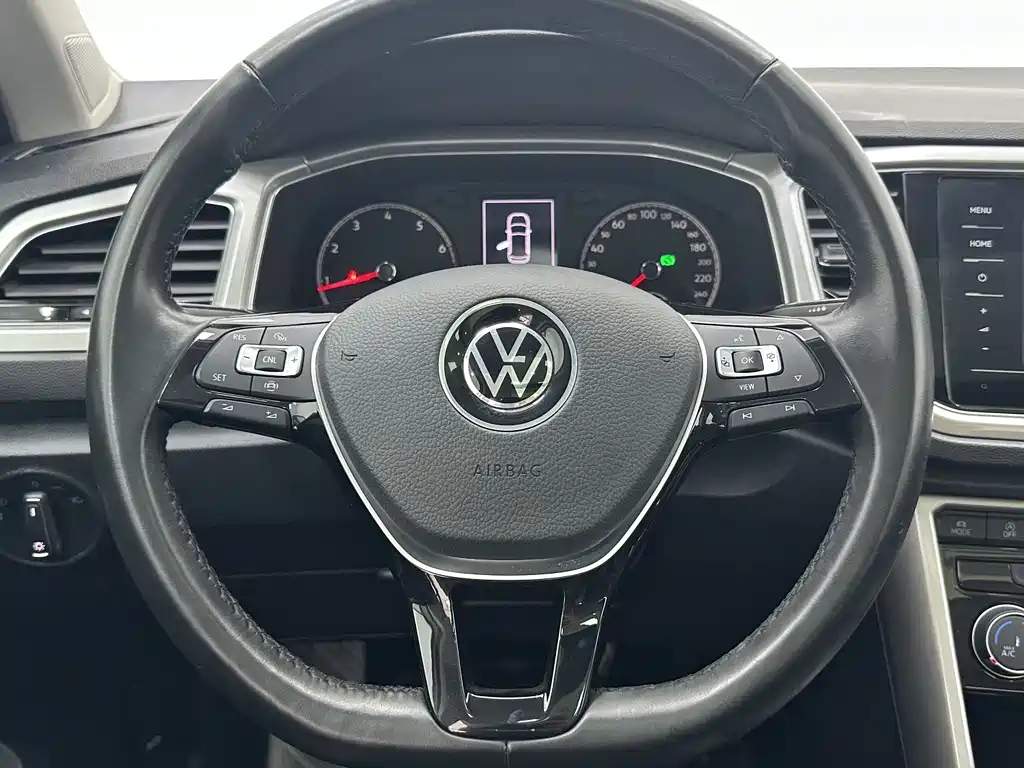 Volkswagen T-Roc 2022 — фото 12
