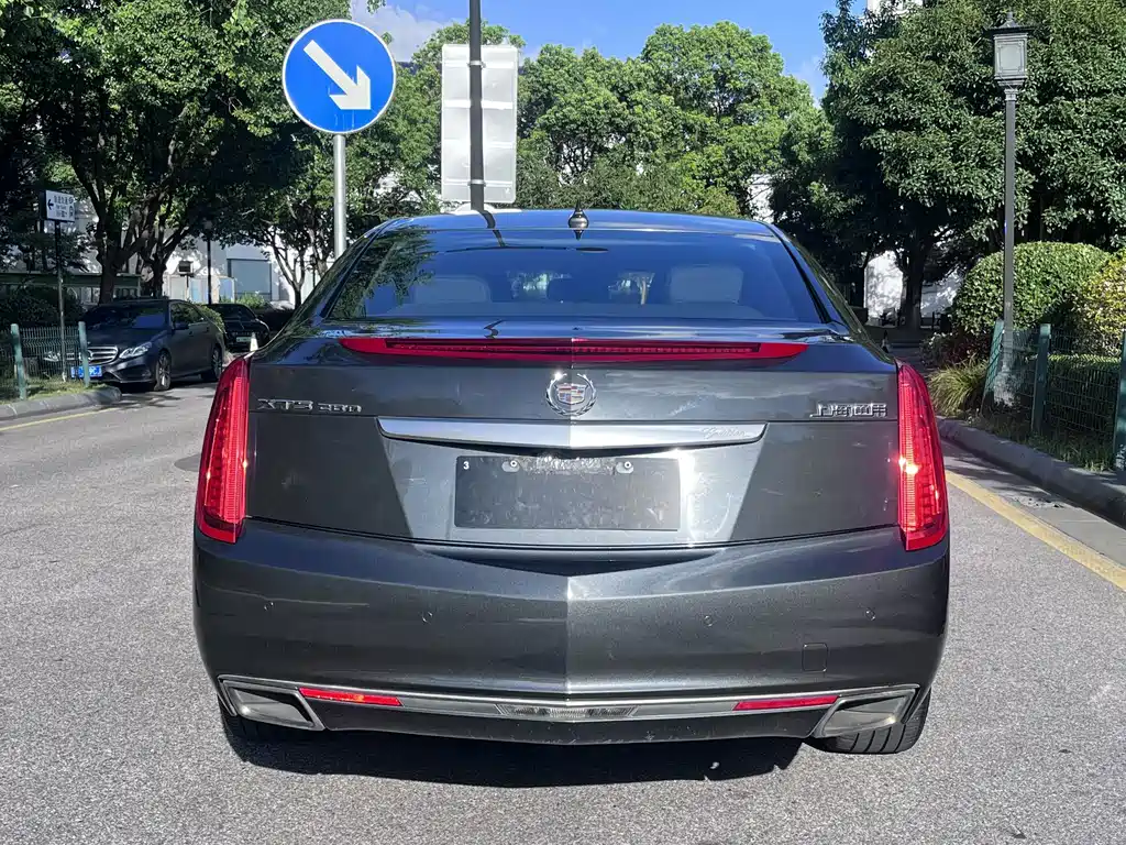 Cadillac XTS 2014 — фото 8