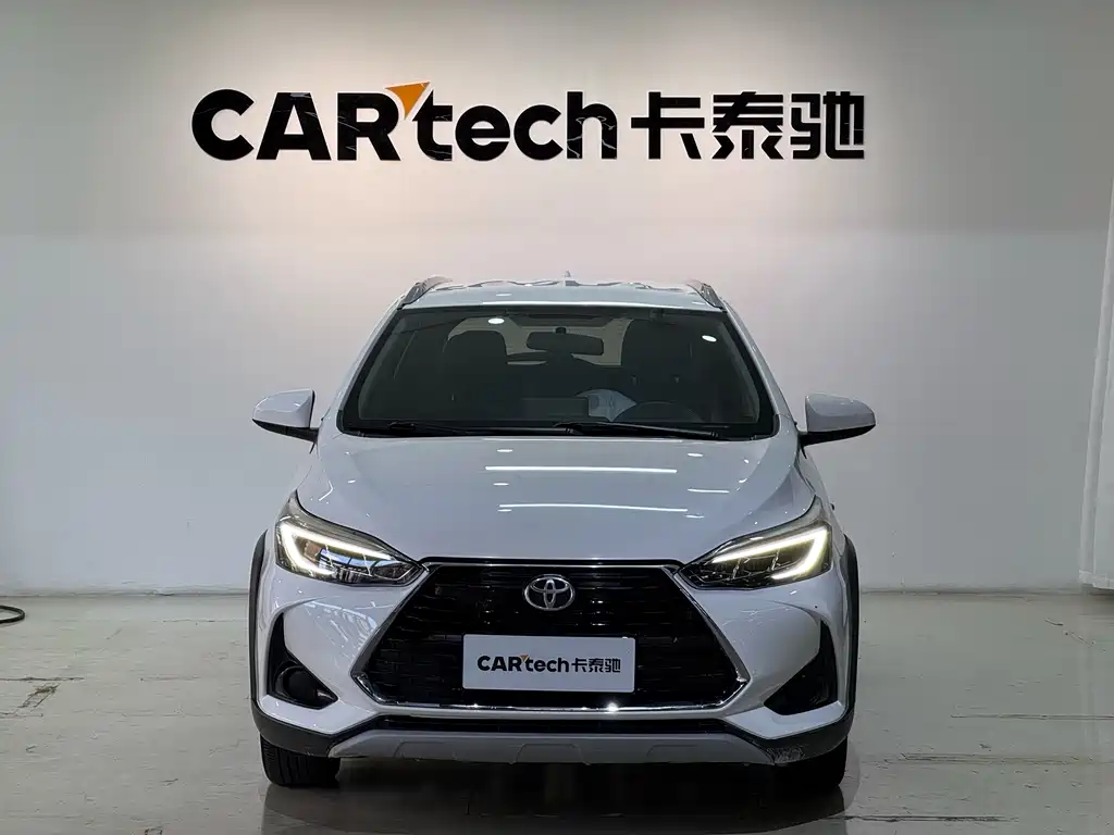 Toyota Yaris L 2022 — фото 2