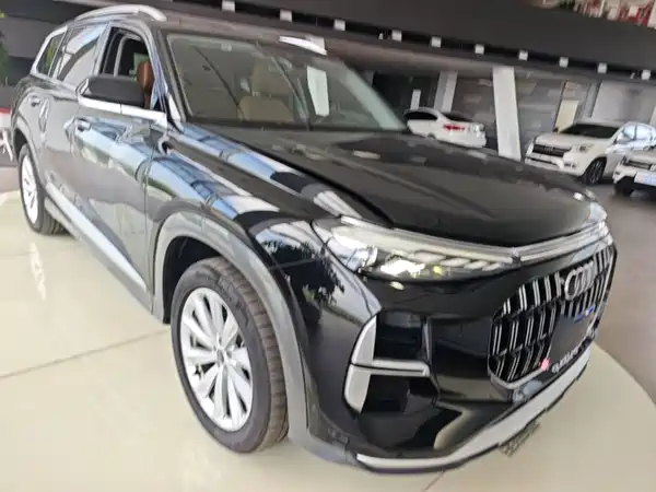 Audi Q6 2025