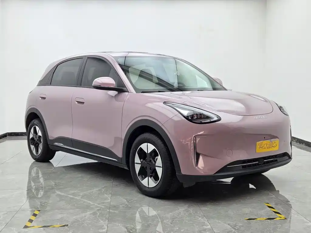 Geely Galaxy Starwish 2025 — фото 3