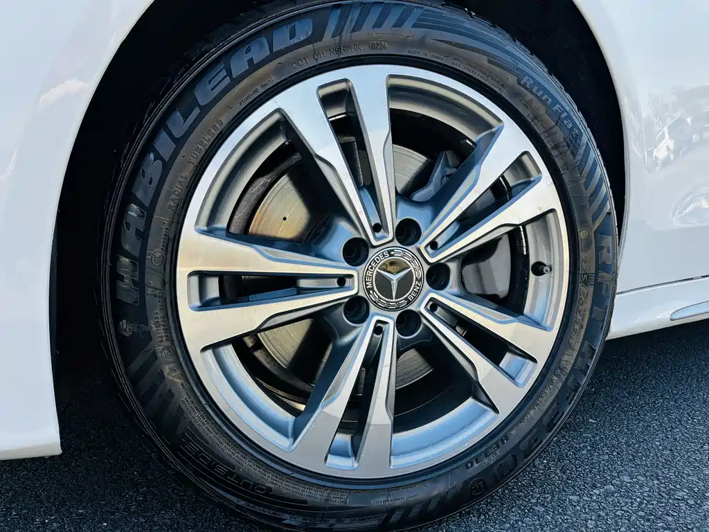 Mercedes-Benz C-Class 2018 — фото 6