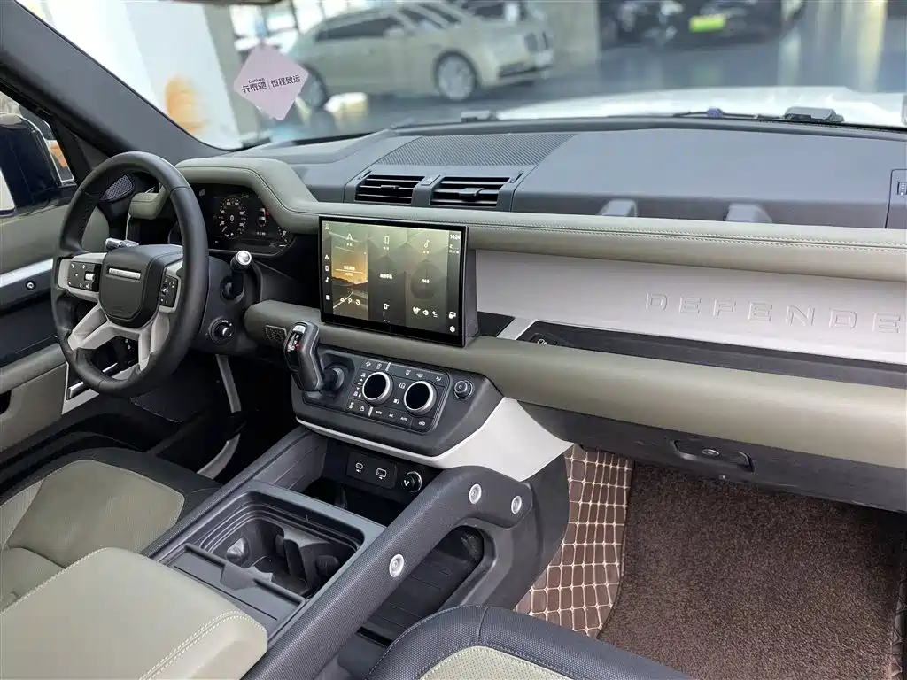 Land Rover Defender 2022 — фото 8