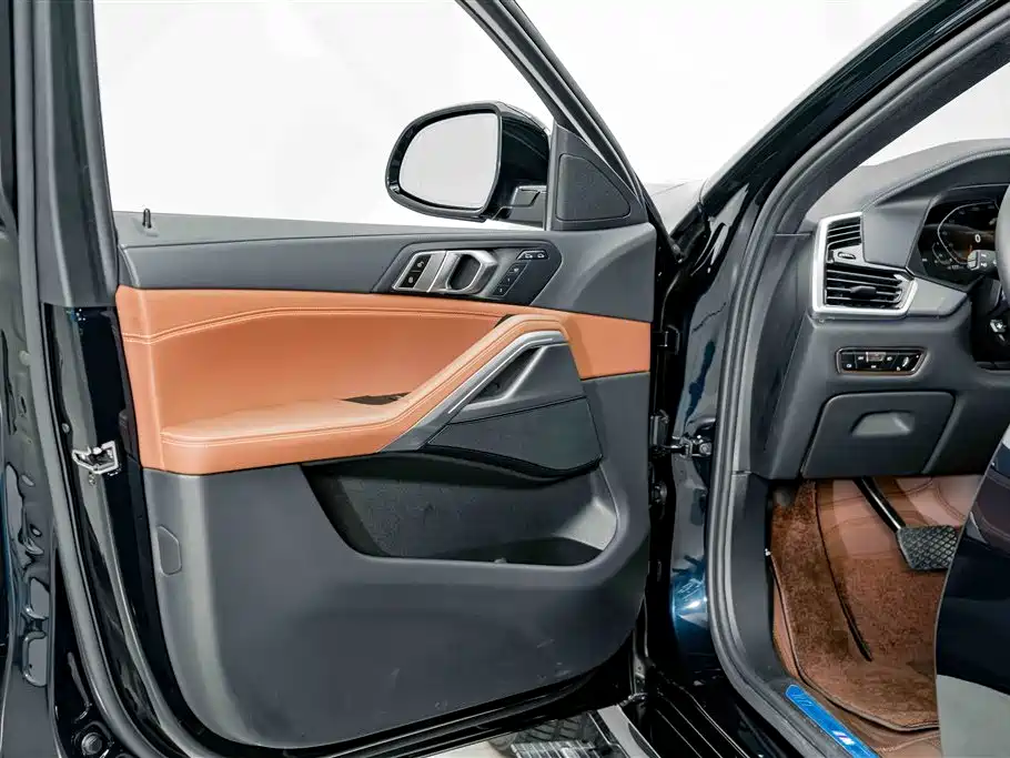 BMW X6 2023 — фото 14