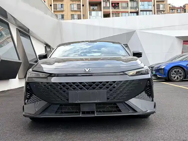 Changan UNI-V 2024