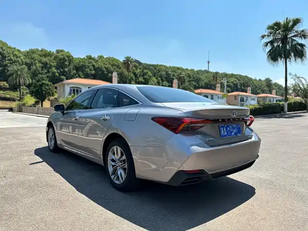 Toyota Avalon 2023