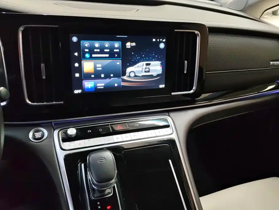 GAC Trumpchi M8 2021 — фото 13