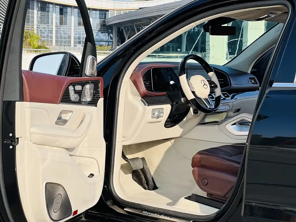 Mercedes-Benz GLS 2023 — фото 4