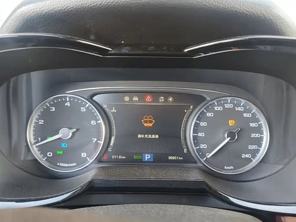 GAC Motor Trumpchi GS8 2018 — фото 12