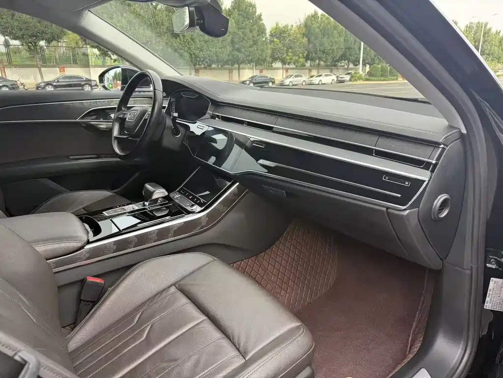 Audi A8 2018