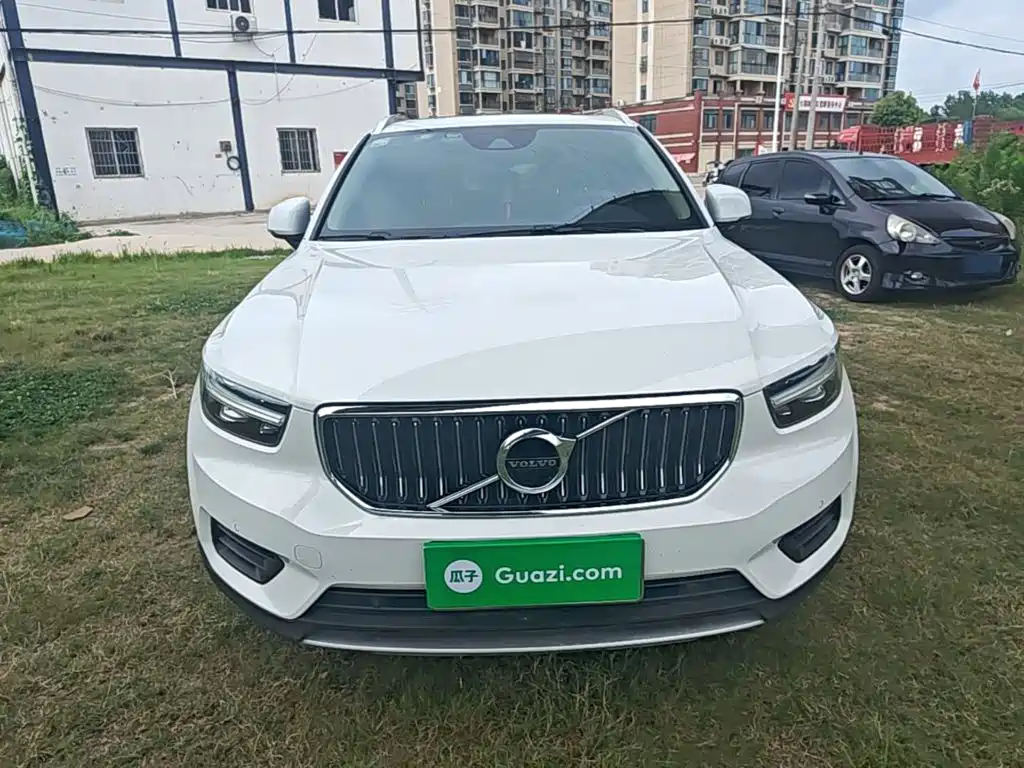 Volvo XC40 2021