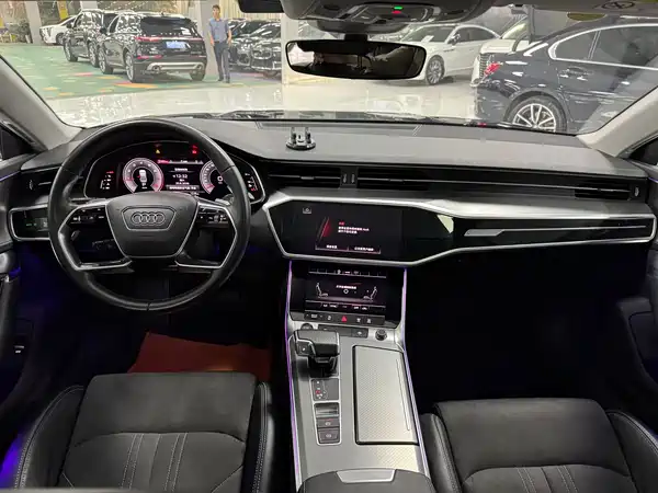 Audi A7L 2024