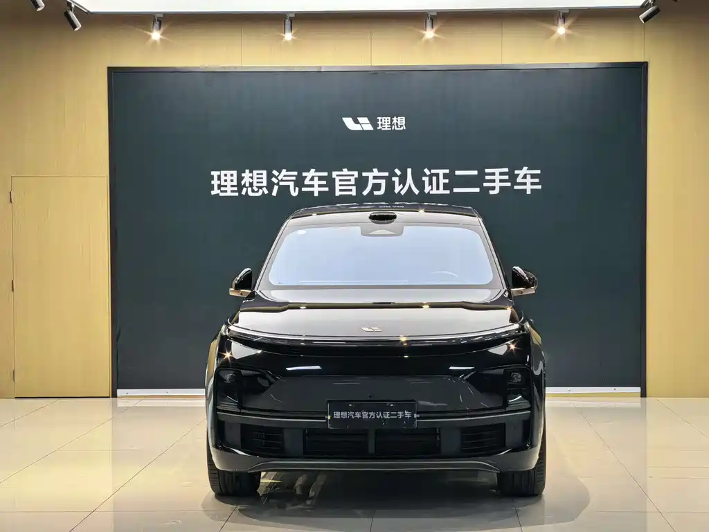 Li Auto Li L9 2025