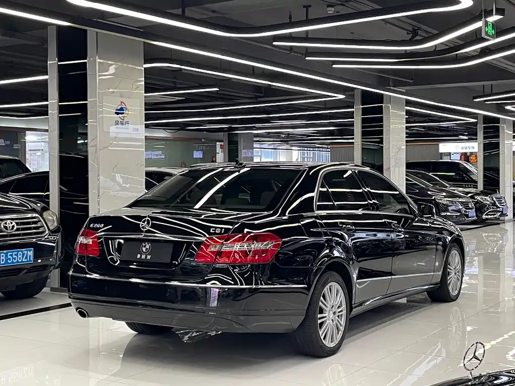 Mercedes-Benz E-Class 2011