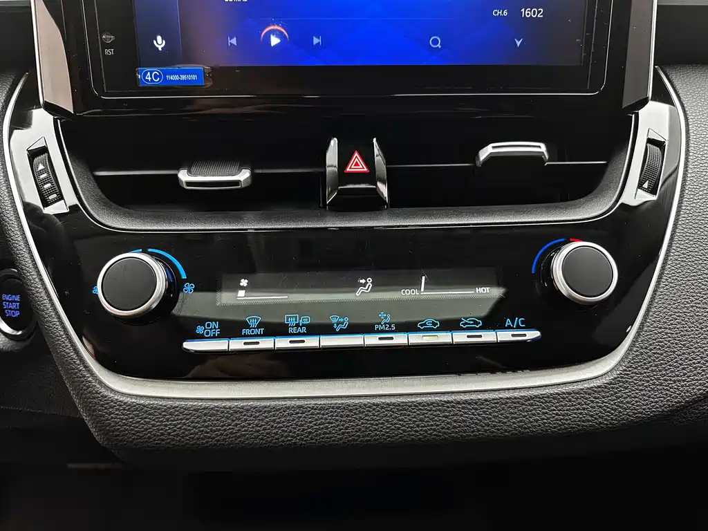 Toyota Corolla 2022 — фото 15