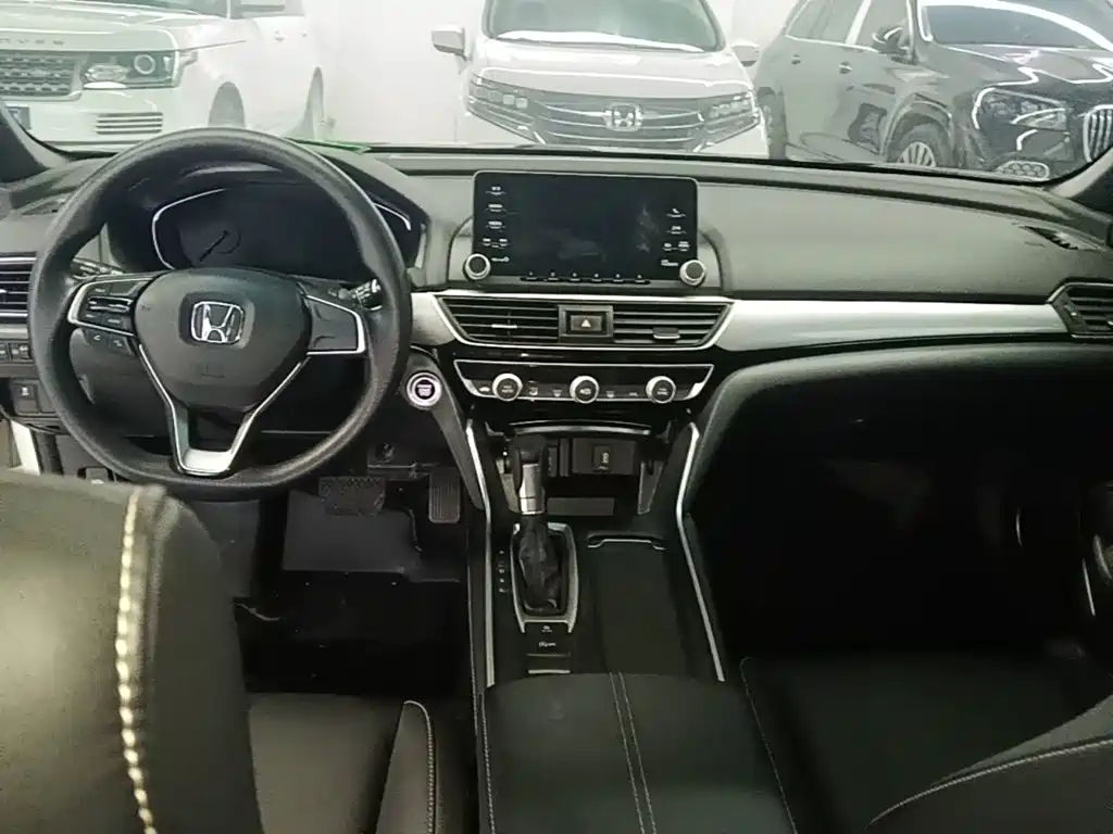 Honda Inspire 2022 — фото 10