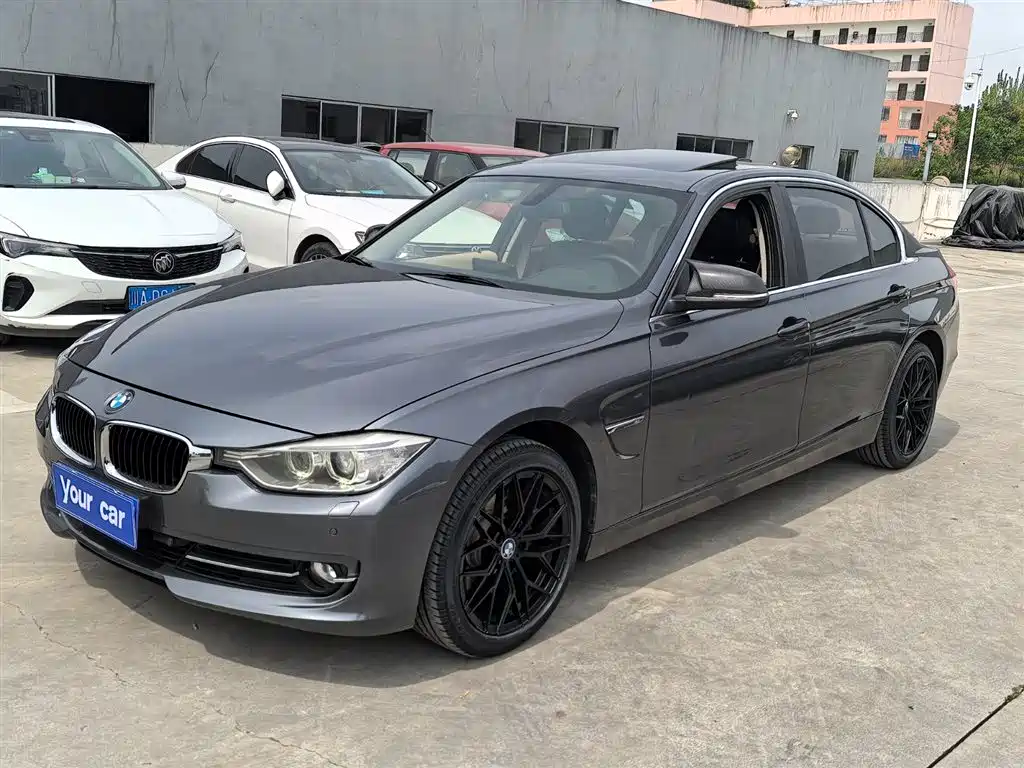 BMW 3 Series 2013 — фото 1