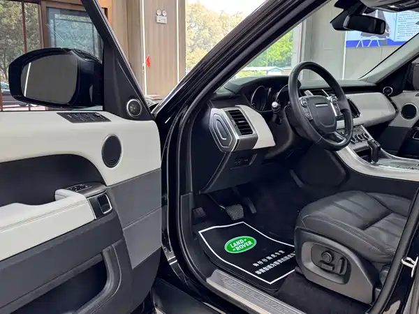 Land Rover Range Rover Sport 2016