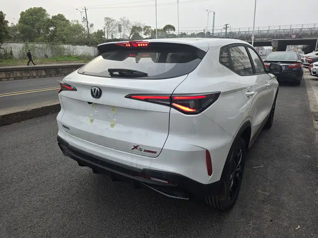 Changan X5 PLUS — фото 15