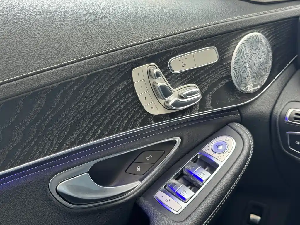 Mercedes-Benz C-Class 2020 — фото 15